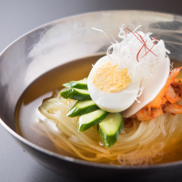 シメにはやっぱり冷麵　968円(税込)